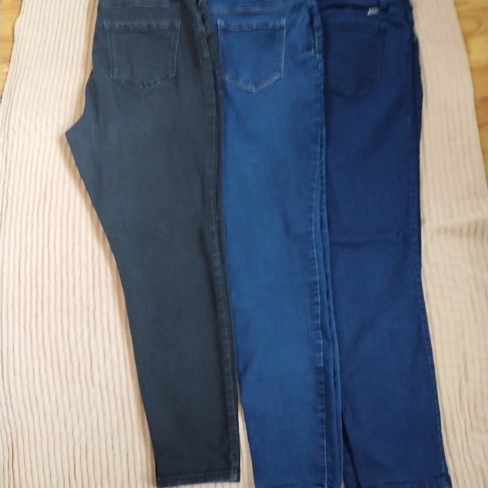 Jeans - Picture 2 of 2